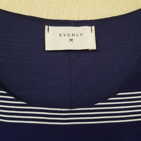 Everly Navy and White Striped Sleeveless Dress M - Picture 3 of 5